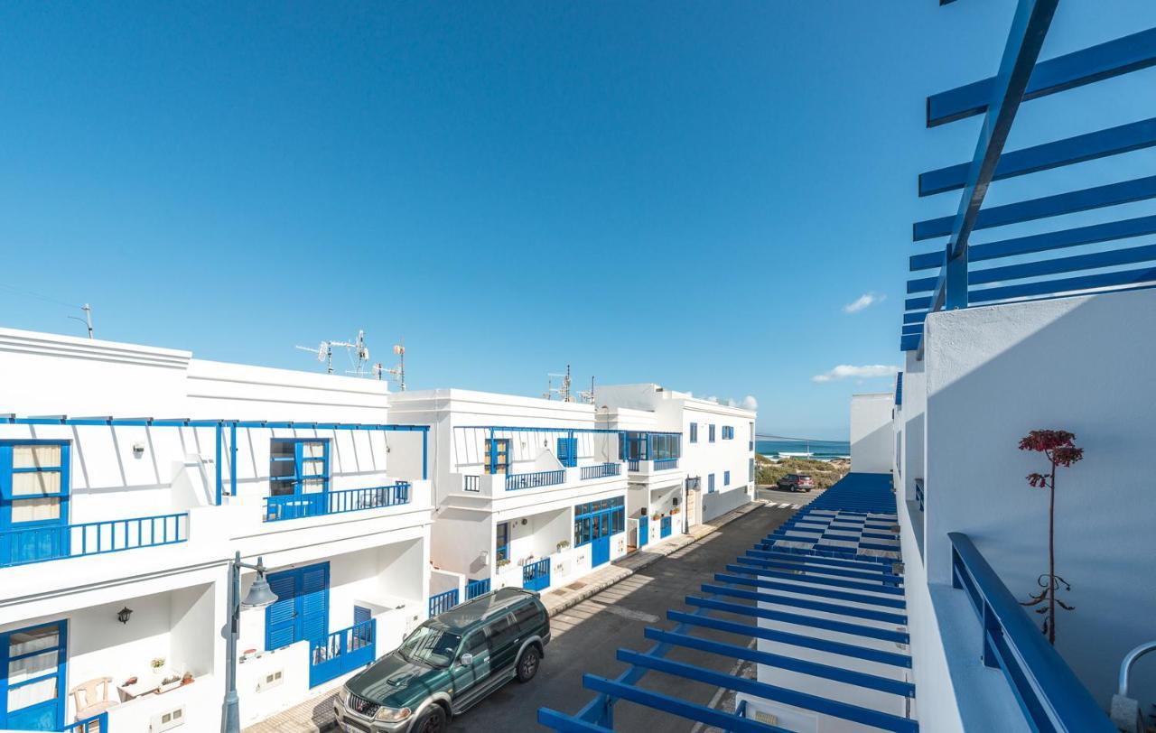 Modern Beach House In カレタ・デ・ファマラ エクステリア 写真